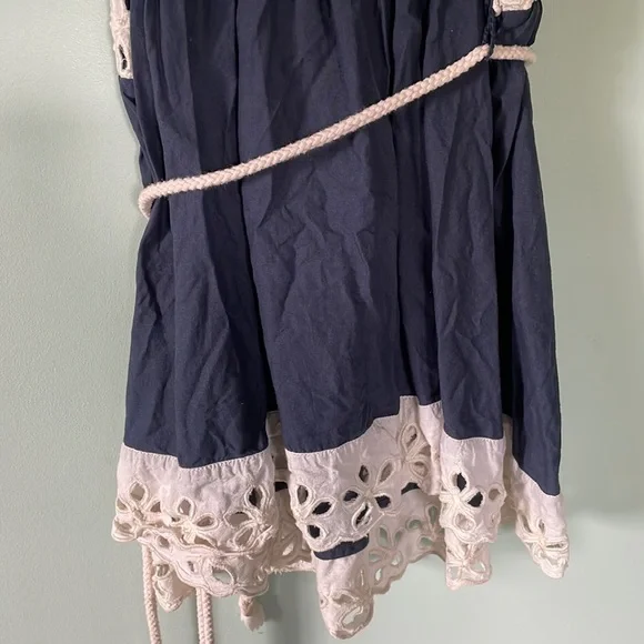 Anthropologie Odille tank top, navy blue w white eyelet lace, size small (2) - Picture 6 of 7